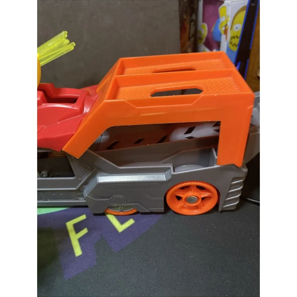 Hot Wheels City Dragon Fire Launch Transporter 2020 MATEL GVH88 Great Condition
